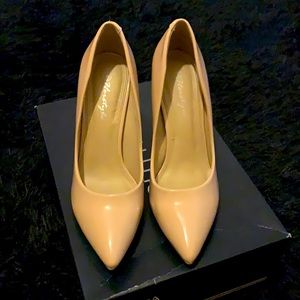 Herstyle Size 8 Nude Pumps